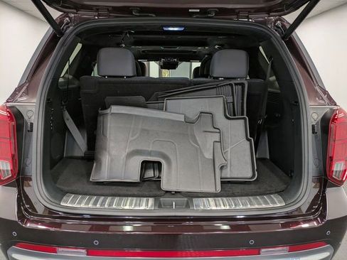 Used 2024 Hyundai Palisade Calligraphy image 23