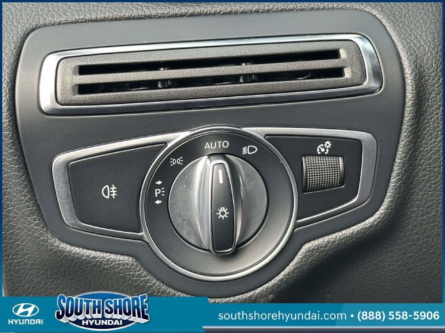 Used 2021 Mercedes-Benz C 300 4MATIC Sedan image 21