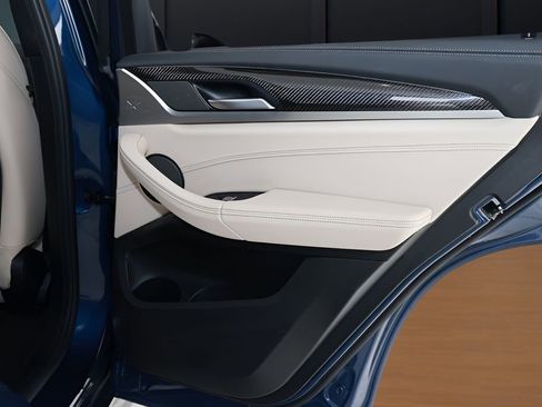 Used 2021 BMW X4 M40i w/ Executive Package image 19