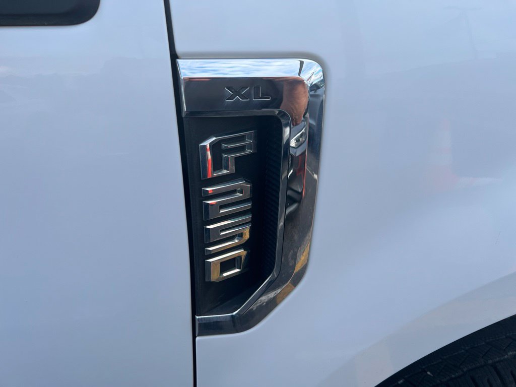 Used 2019 Ford F250 XL w/ XL Value Package AWD/4WD image 2