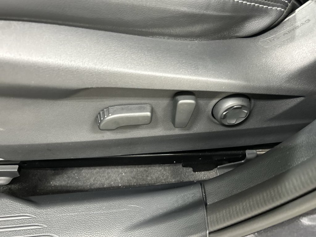 Used 2023 Subaru Legacy Limited AWD/4WD image 10