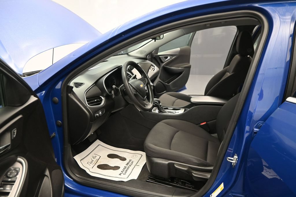 Used 2023 Chevrolet Malibu LS FWD image 13