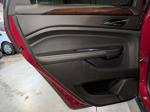 Used 2013 Cadillac SRX Performance w/ Driver Assist Package image 19