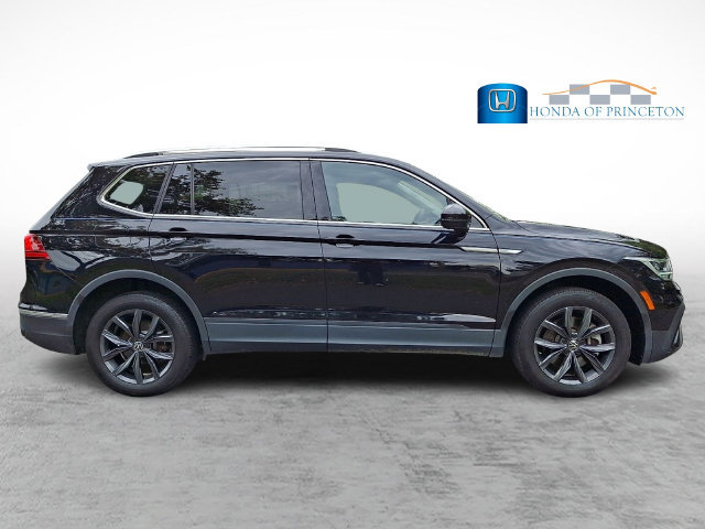 Used 2022 Volkswagen Tiguan SE AWD/4WD image 7