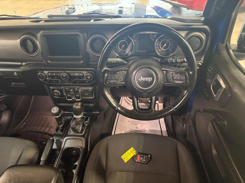 Used 2022 Jeep Wrangler Unlimited Sport w/ Cold Weather Group AWD/4WD image 24