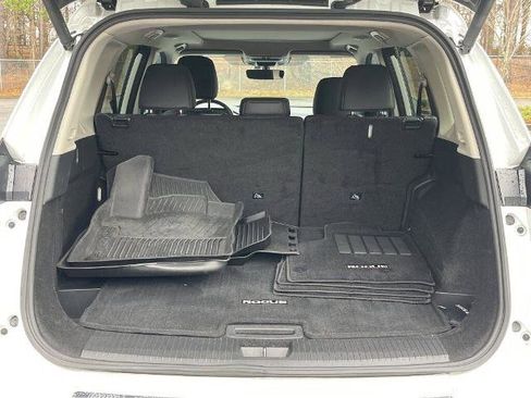 Certified 2024 Nissan Rogue SV w/ SV Premium Package image 24