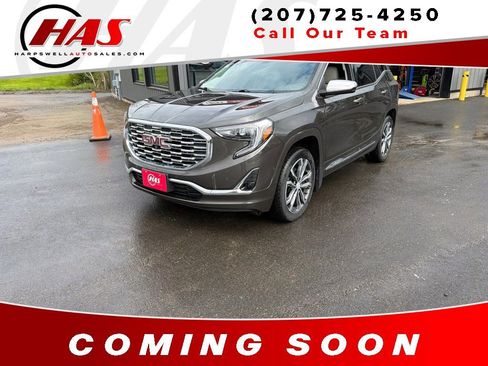 Used 2020 GMC Terrain Denali w/ Denali Premium Package AWD/4WD image 1