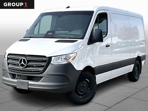 New 2025 Mercedes-Benz Sprinter 2500 image 1