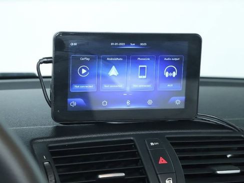 Used 2013 BMW 135i Convertible image 26