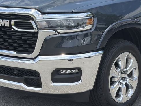 Used 2025 RAM 1500 Big Horn RWD image 5