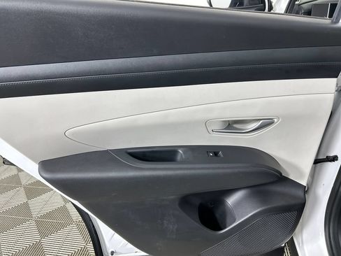 Used 2025 Hyundai Tucson SEL AWD/4WD image 16