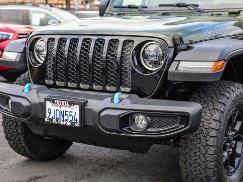 Used 2024 Jeep Wrangler Willys image 22