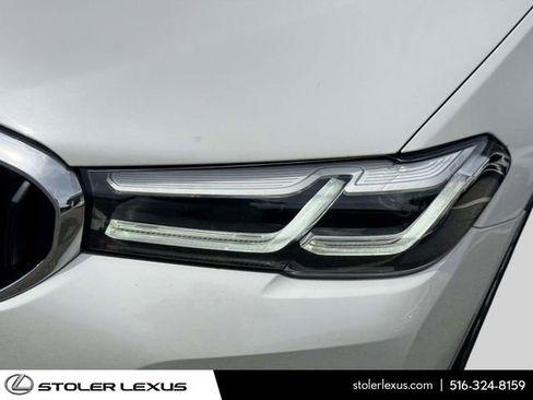 Used 2022 BMW 530i xDrive w/ Premium Package AWD/4WD image 7