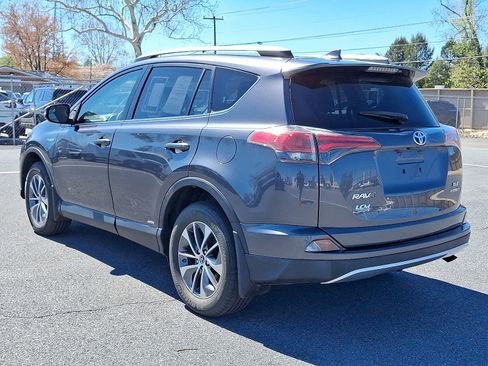 Used 2016 Toyota RAV4 XLE image 7