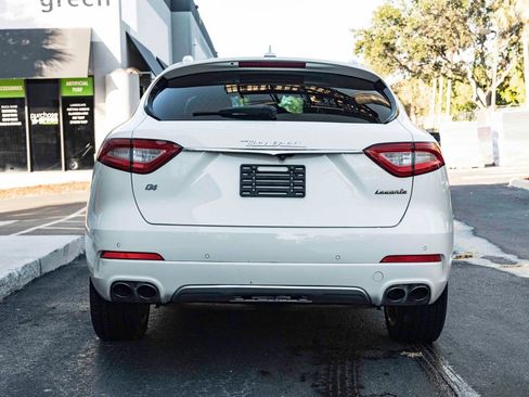 Used 2019 Maserati Levante GranLusso AWD/4WD image 14