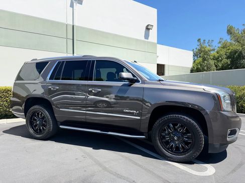 Used 2019 GMC Yukon Denali w/ Open Road Package AWD/4WD image 5