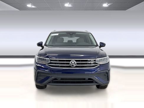 Used 2023 Volkswagen Tiguan SE image 6