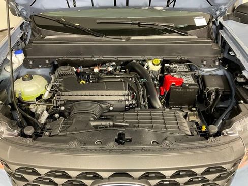 New 2025 Ford Maverick XLT w/ XLT Luxury Package image 11