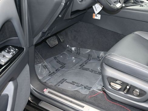 New 2026 Lexus LX 600 4WD w/ Luxury Package image 12