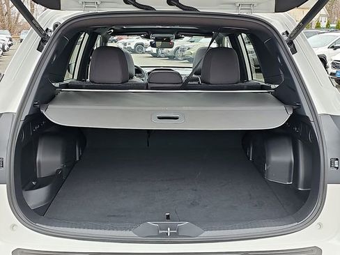 Certified 2025 Subaru Forester Premium image 32