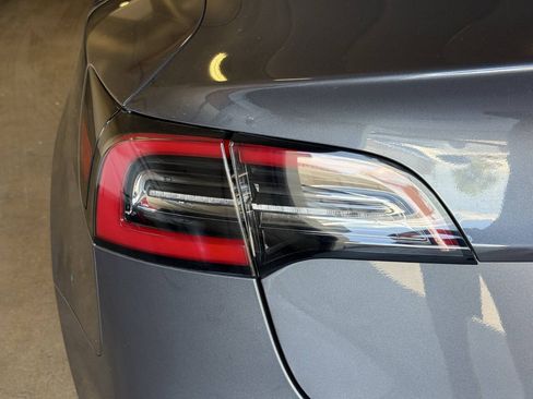 Used 2023 Tesla Model 3 Standard Range RWD image 37