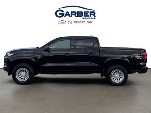 Used 2025 Chevrolet Colorado W/T w/ Advanced Trailering Package image 2