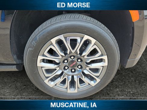 Used 2023 GMC Yukon XL Denali Ultimate w/ LPO, Floor Liner Package AWD/4WD image 12