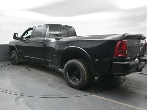 New 2026 RAM 3500 Limited AWD/4WD image 11