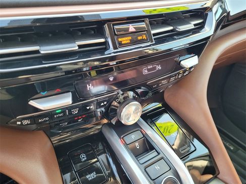 Used 2023 Acura MDX SH-AWD w/ Technology Package image 15