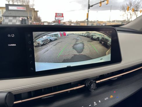 Certified 2025 Nissan Ariya ENGAGE image 25