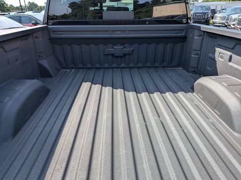 Used 2025 Chevrolet Silverado 2500 LT w/ Z71 Chrome Sport Edition AWD/4WD image 23
