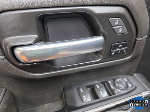 Used 2022 Chevrolet Silverado 2500 LTZ w/ LTZ Convenience Package image 28