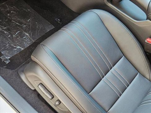 New 2026 Honda HR-V EX-L image 4