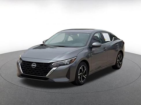 Used 2025 Nissan Sentra SV FWD image 7