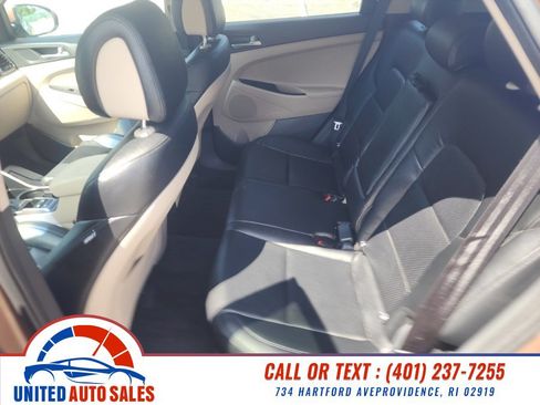 Used 2017 Hyundai Tucson SE w/ SE Popular Package 02 AWD/4WD image 9