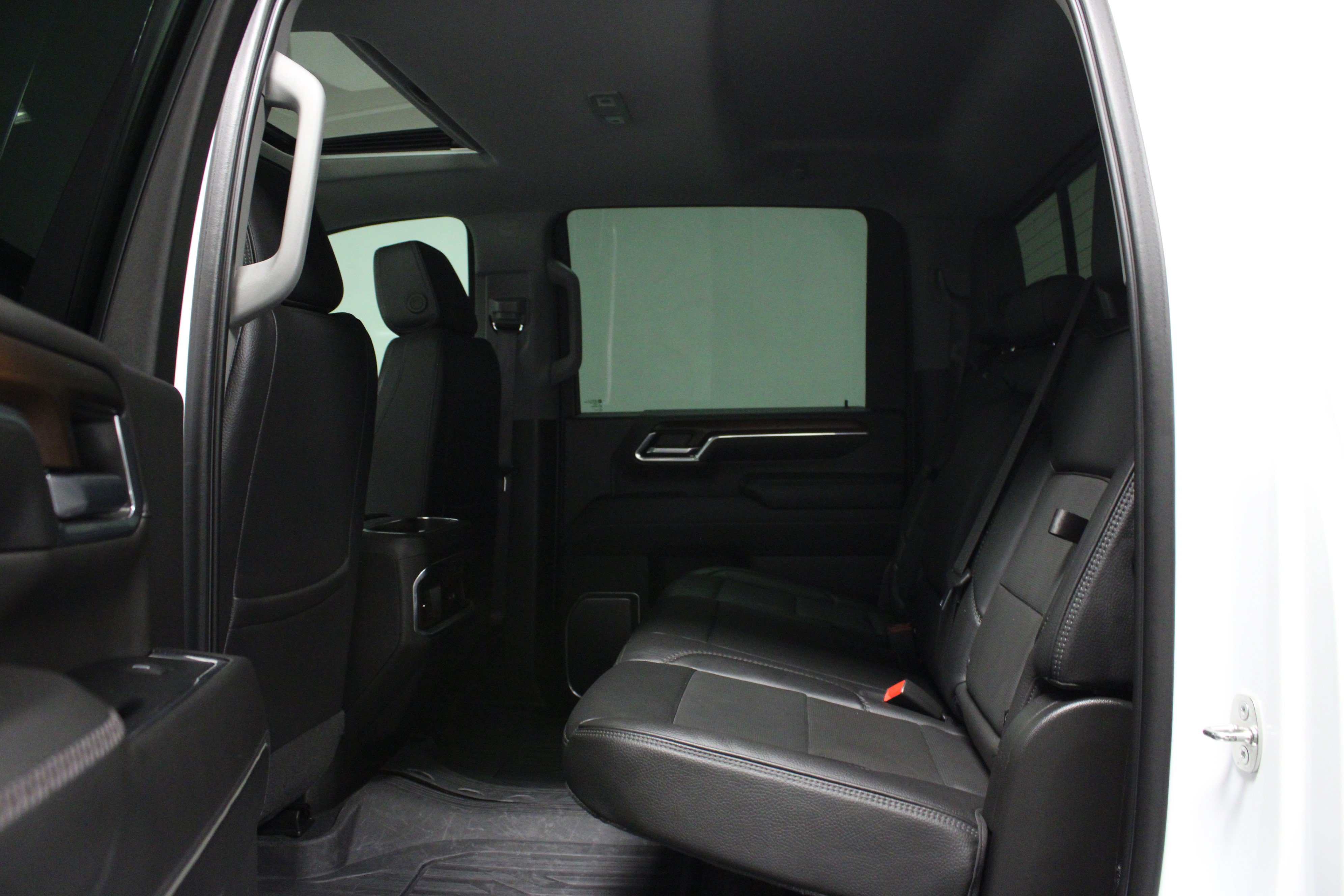 Used 2024 GMC Sierra 2500 Denali w/ Denali Reserve Package AWD/4WD image 13