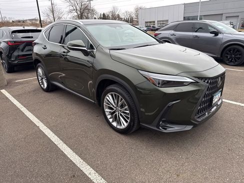 Used 2025 Lexus NX 350h AWD w/ Accessory Package (2T) image 28