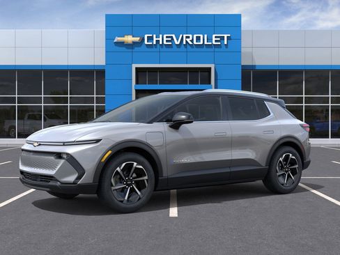 New 2026 Chevrolet Equinox EV LT AWD/4WD image 2
