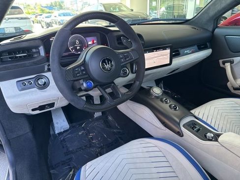 Used 2023 Maserati MC20 Coupe image 12