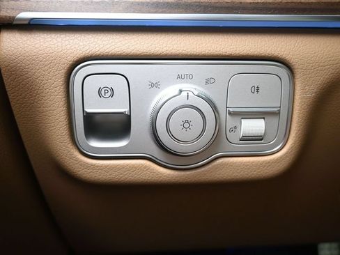 Used 2026 Mercedes-Benz GLS 450 4MATIC image 18