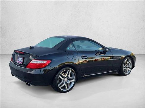 Used 2014 Mercedes-Benz SLK 250 image 5