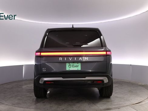 Used 2025 Rivian R1S Adventure Dual AWD/4WD image 15