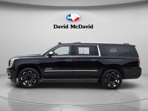 Used 2019 GMC Yukon XL Denali w/ Denali Ultimate Package AWD/4WD image 2