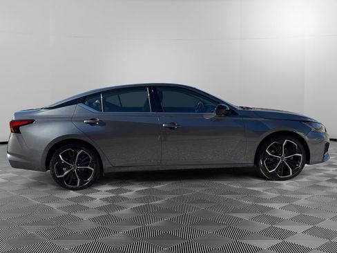 Used 2023 Nissan Altima 2.5 SR image 7