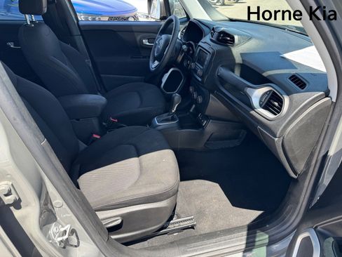 Used 2019 Jeep Renegade Sport FWD image 23