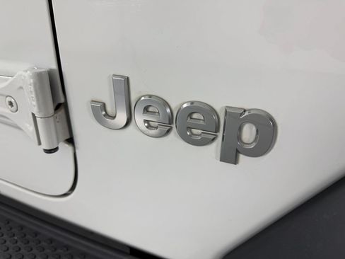 Used 2019 Jeep Wrangler Unlimited Sport S AWD/4WD image 15