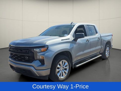 Used 2024 Chevrolet Silverado 1500 Custom w/ LPO, Dark Essentials Package RWD image 4