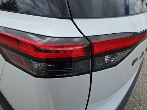 New 2026 Nissan Pathfinder SV image 15