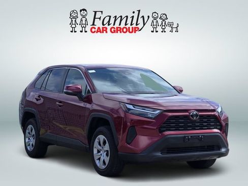 Used 2023 Toyota RAV4 LE AWD/4WD image 2