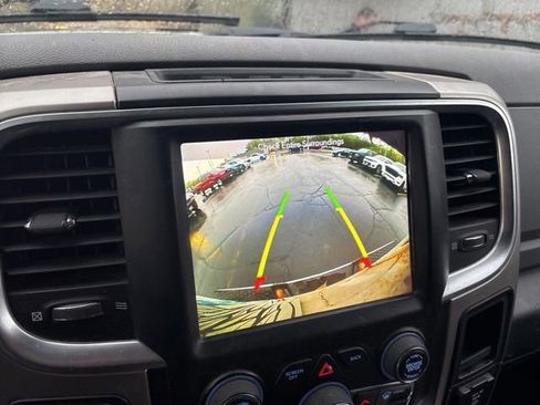 Used 2019 RAM 1500 Big Horn AWD/4WD image 14